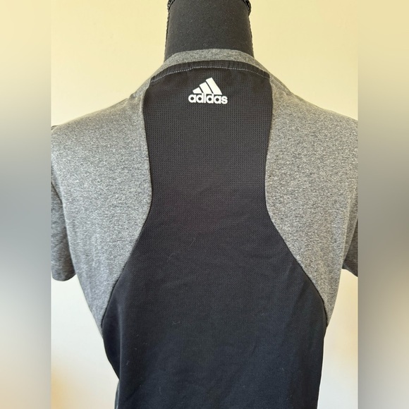 Adidas Climalite Cropped‎ V-Neck T-Shirt Women’s Size Small - Picture 3 of 8